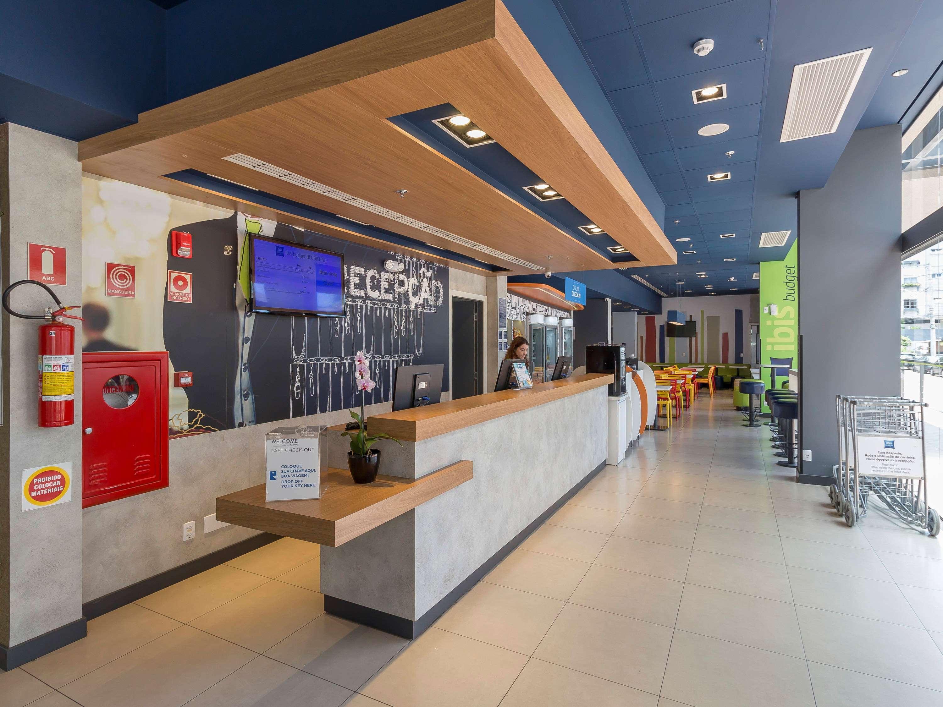 Ibis Budget בלומנאו מראה חיצוני תמונה